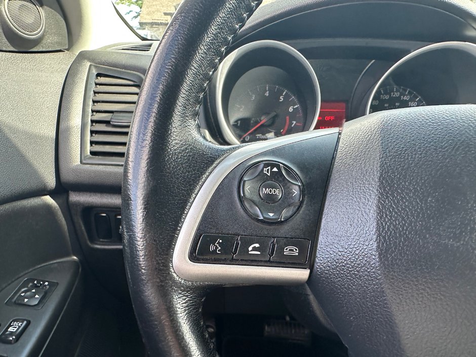 Mitsubishi RVR  2014-9