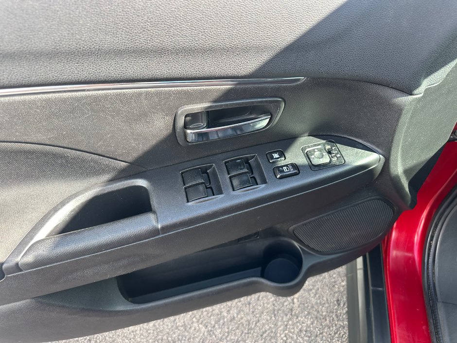 Mitsubishi RVR  2014-7