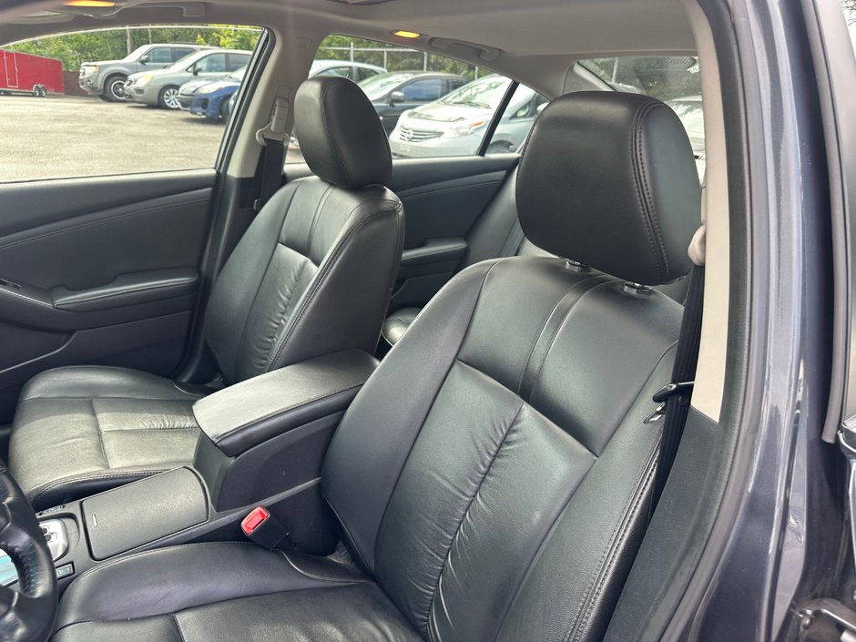 2011 Nissan Altima 2,5 SL-11