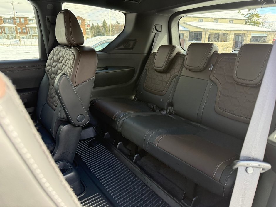 Nissan Armada Platinum Reserve 2026-6