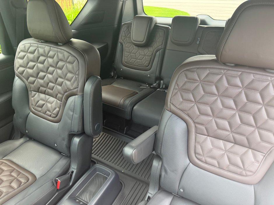 2026 Nissan Armada Platinum Reserve-11