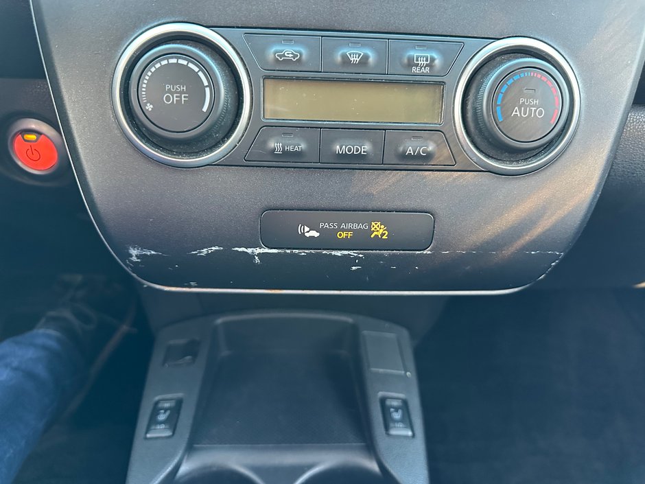 2015 Nissan LEAF S-10
