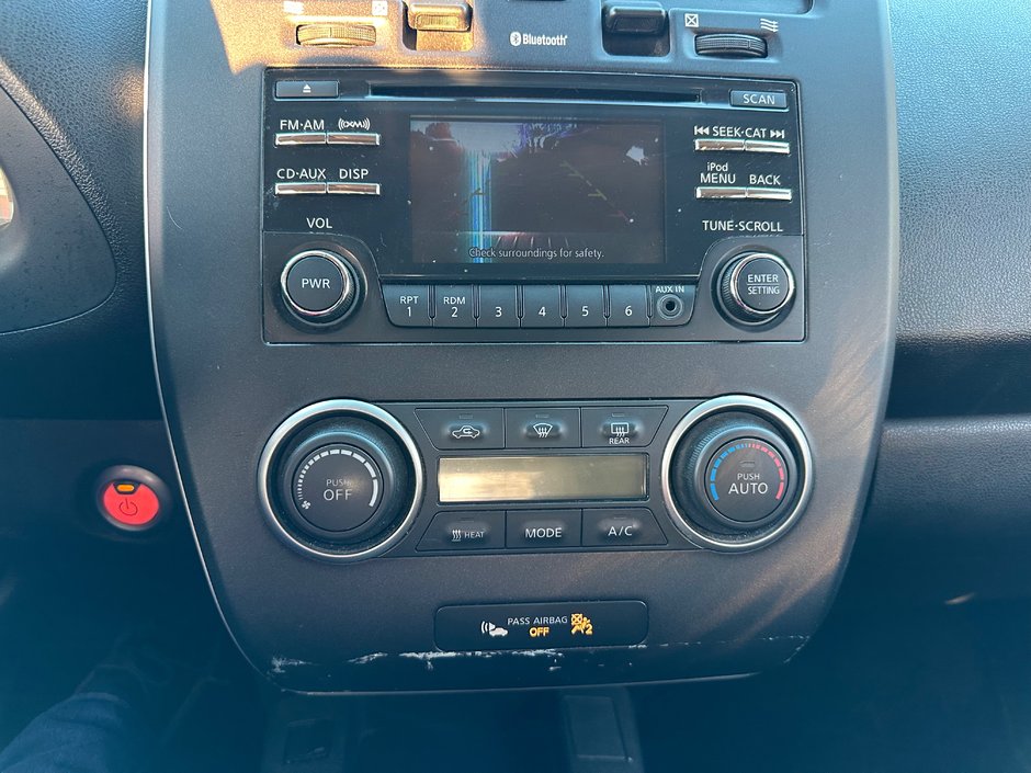 2015 Nissan LEAF S-9
