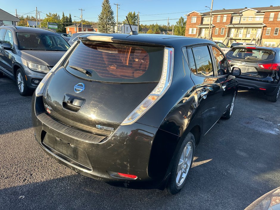 2015 Nissan LEAF S-2