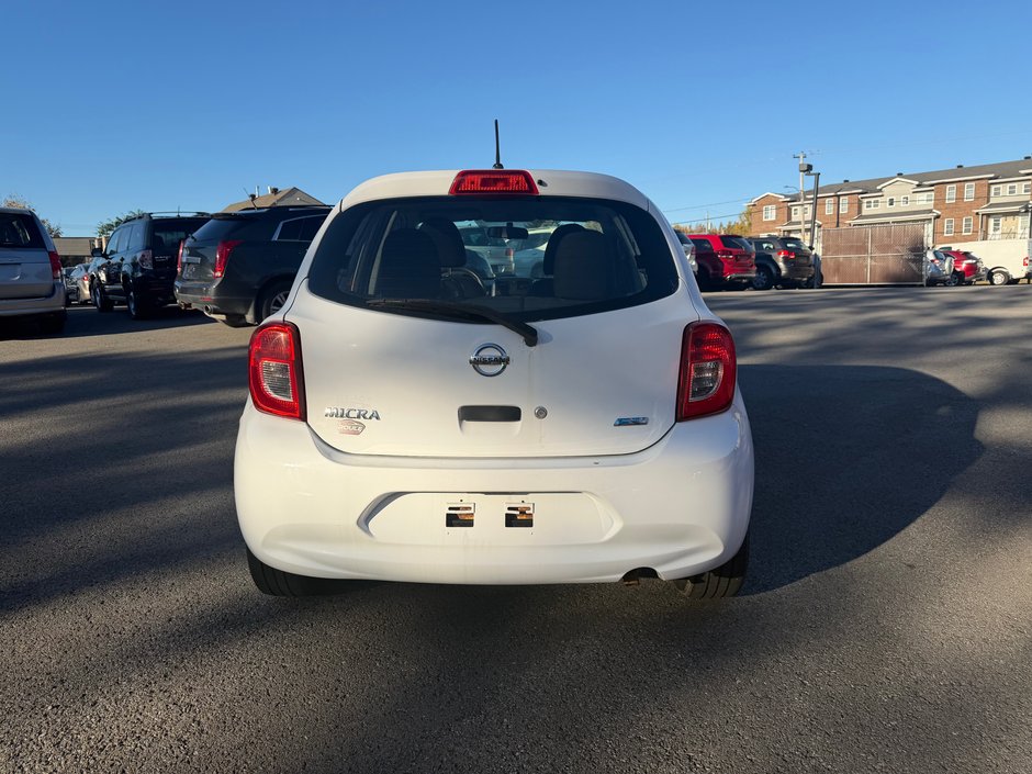 Nissan Micra  2015-4
