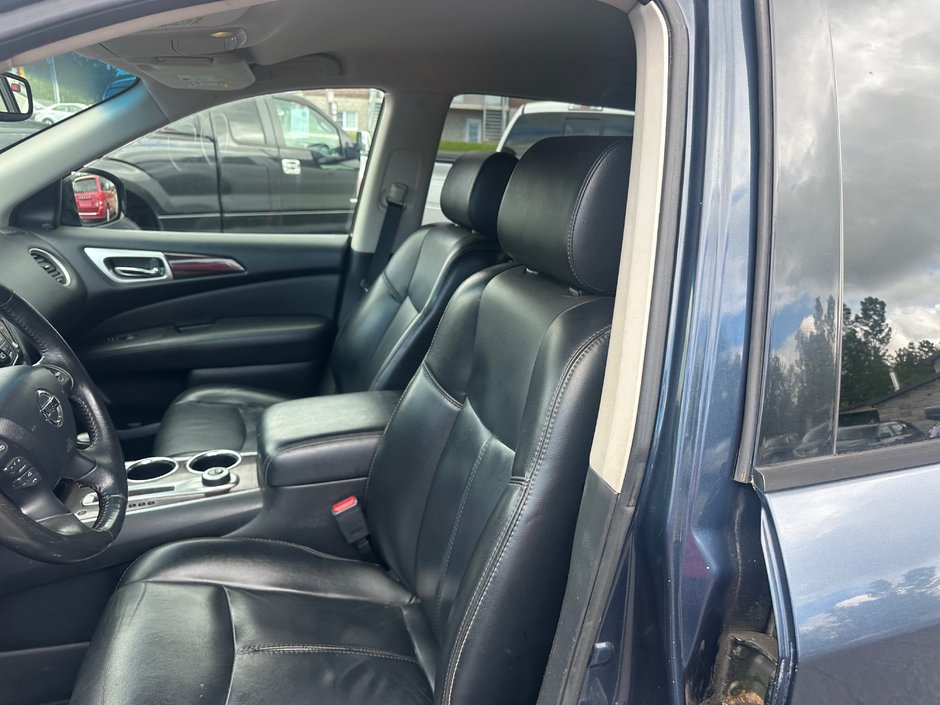 2015 Nissan Pathfinder SL AWD-8