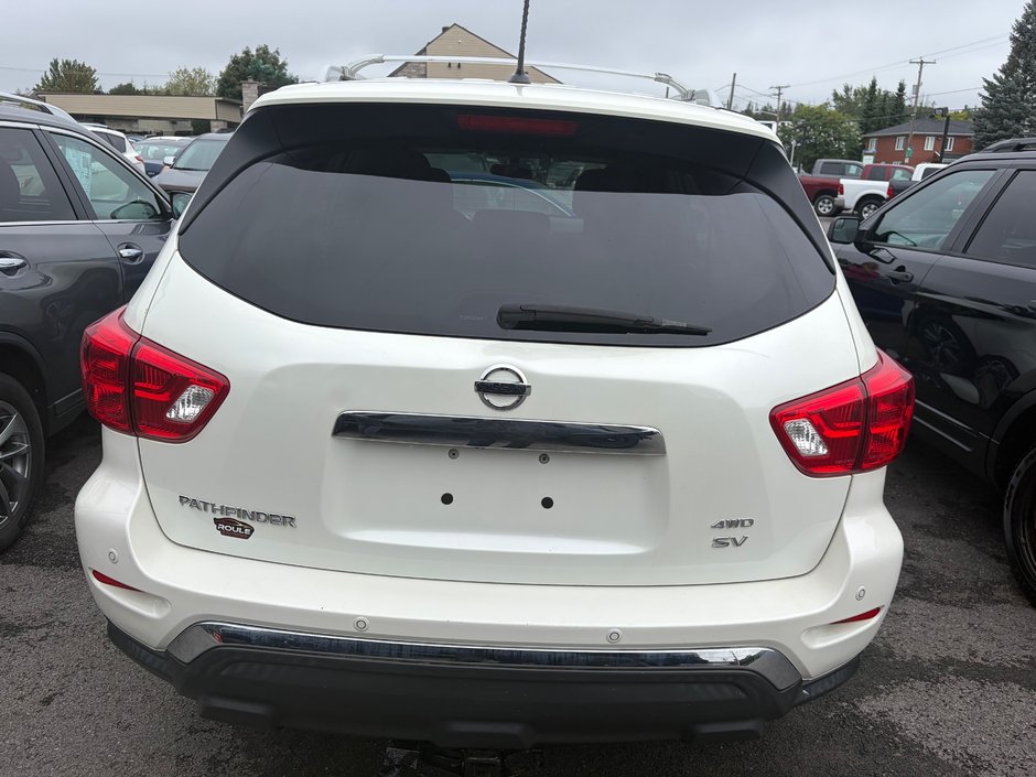 Nissan Pathfinder SV 2017-4