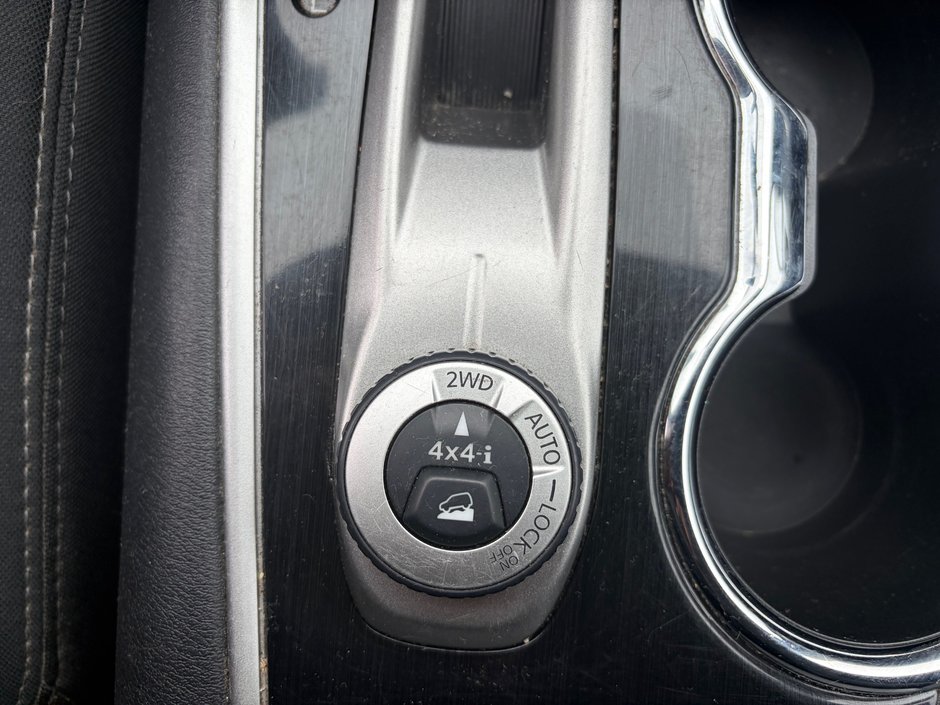 Nissan Pathfinder SV 2017-17