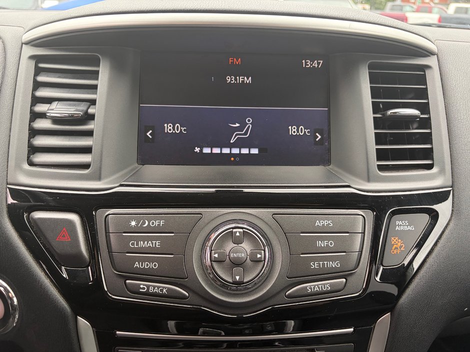 Nissan Pathfinder SV 2017-13