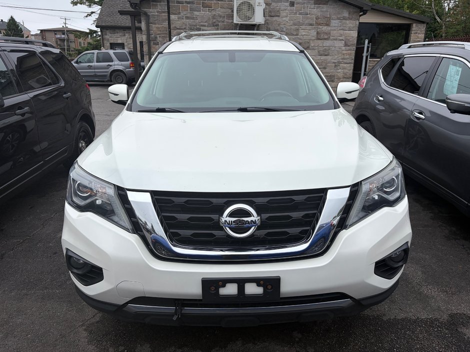 Nissan Pathfinder SV 2017-1