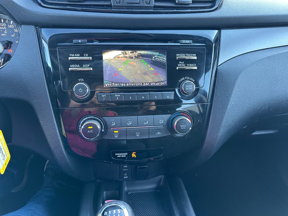 2017 Nissan Qashqai-11