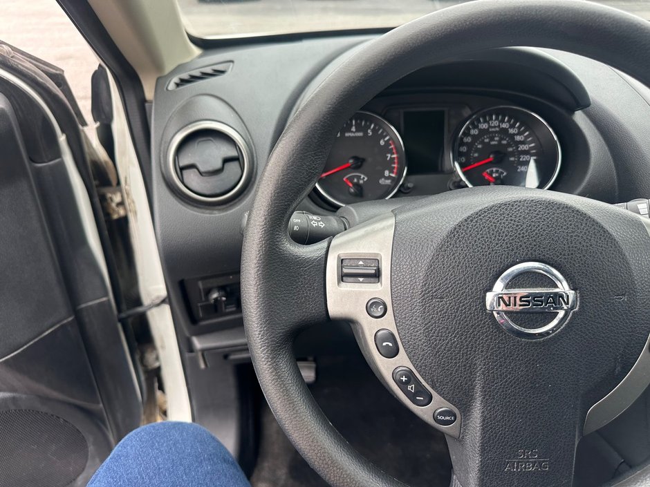 Nissan Rogue SV 2011-10