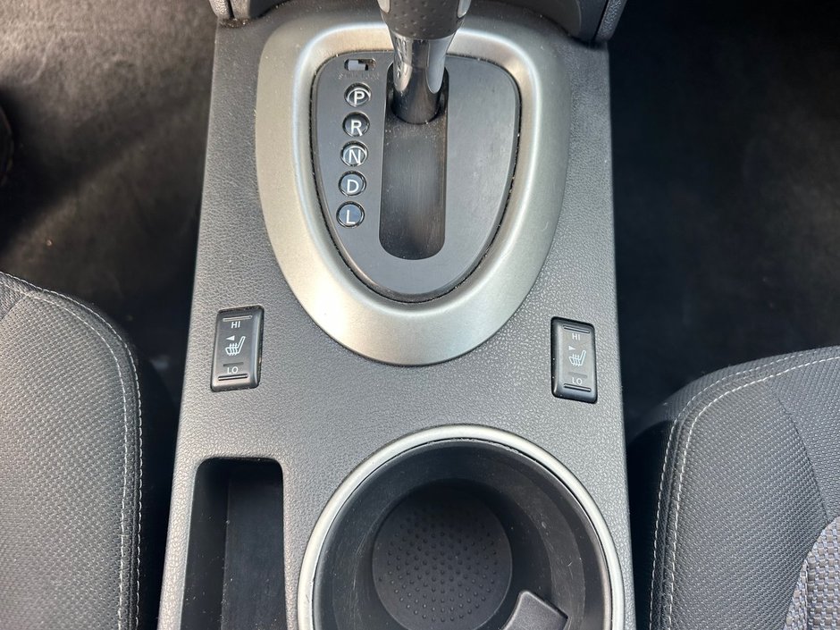 Nissan Rogue SV 2011-5