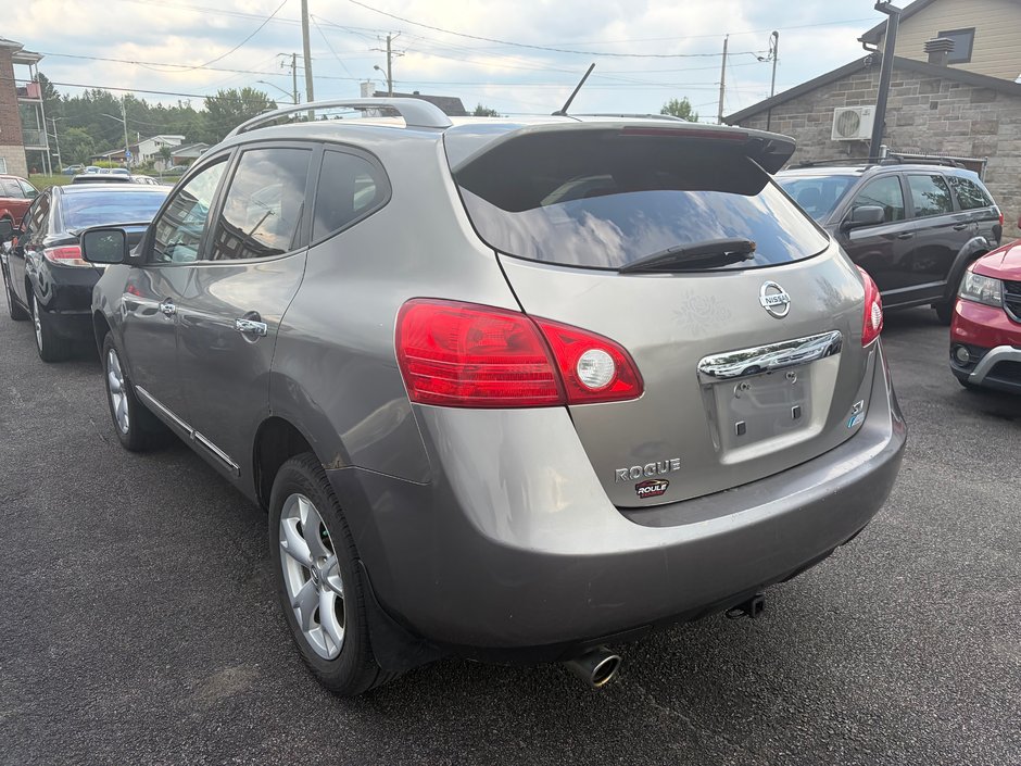 2011 Nissan Rogue SV-5