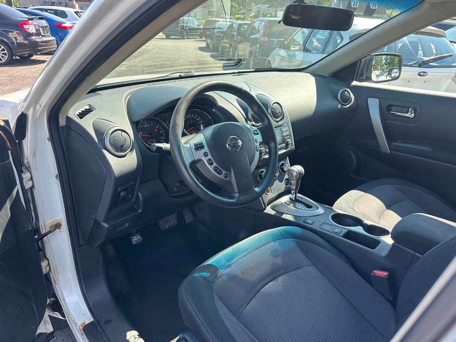 Nissan Rogue SV 2012-5