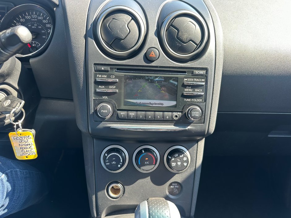 Nissan Rogue SV 2012-12