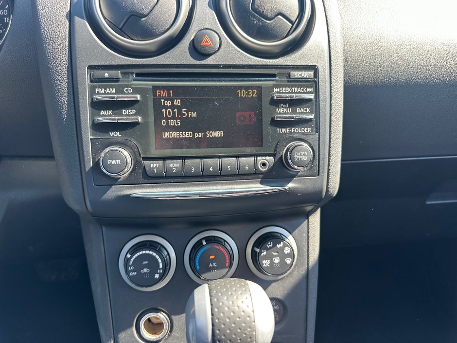Nissan Rogue SV 2012-11