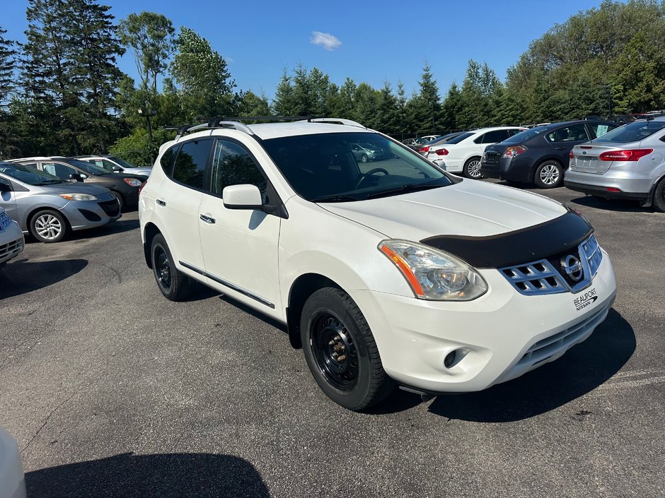 Nissan Rogue SV 2012-0