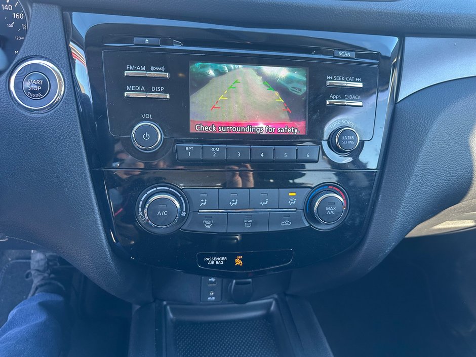Nissan Rogue SV AWD 2014-9