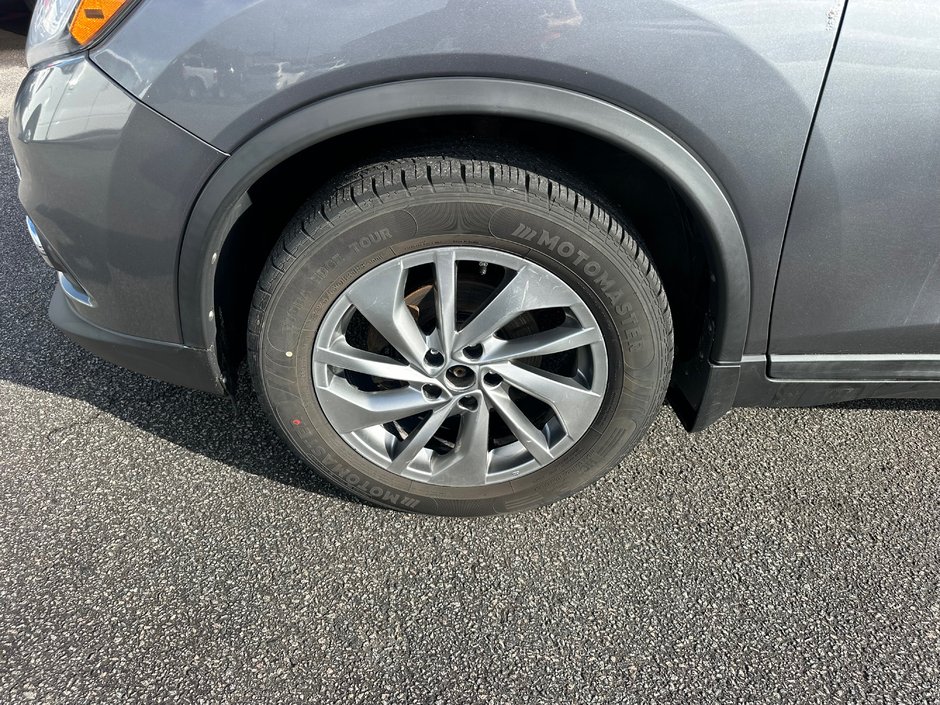 2015 Nissan Rogue SL AWD-4