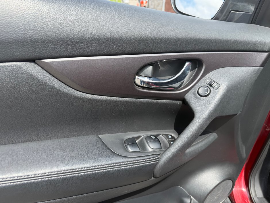 Nissan Rogue SV 2016-9