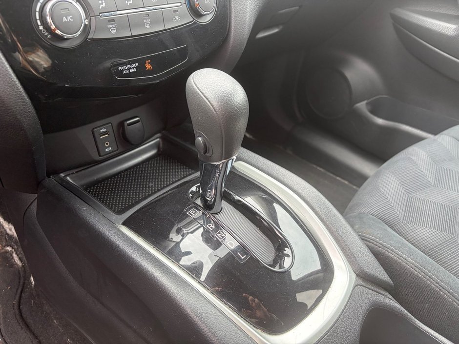 Nissan Rogue SV 2016-10
