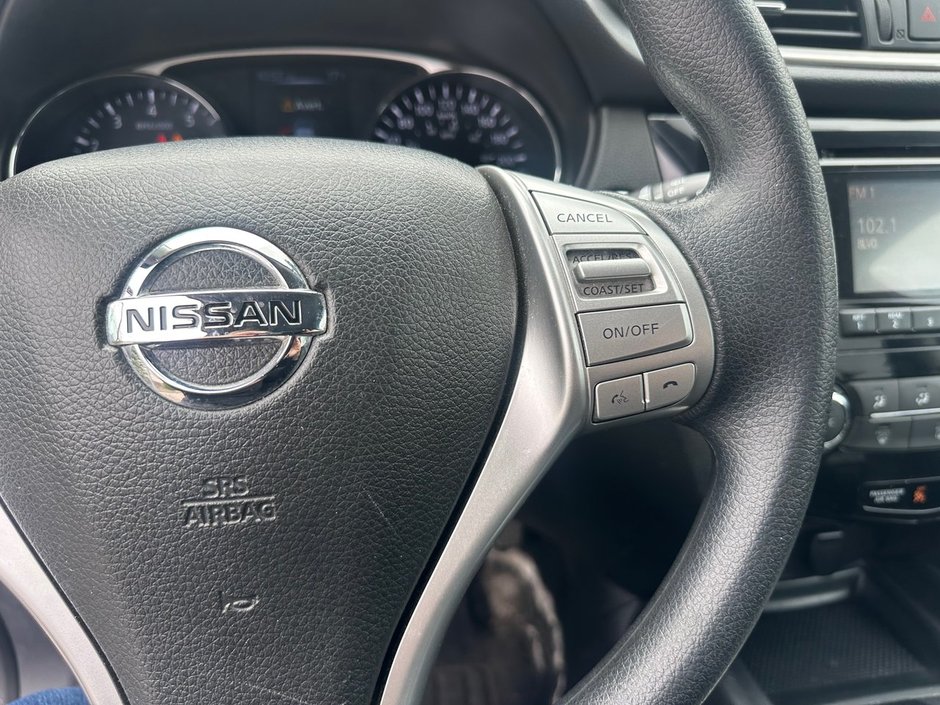 Nissan Rogue SV 2016-17