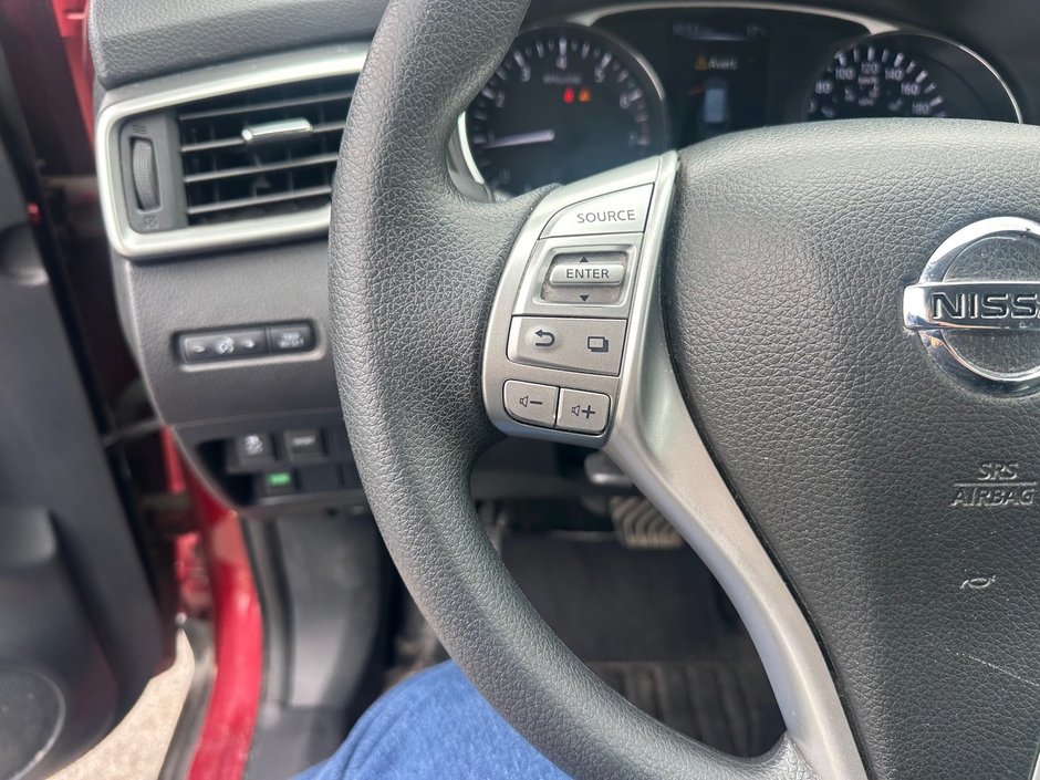 Nissan Rogue SV 2016-16