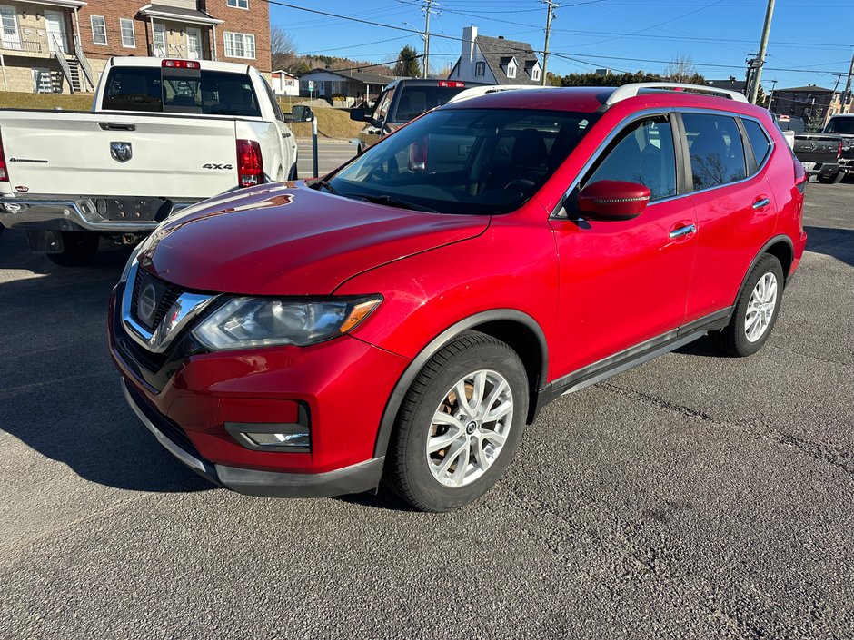 2017 Nissan Rogue SV-1