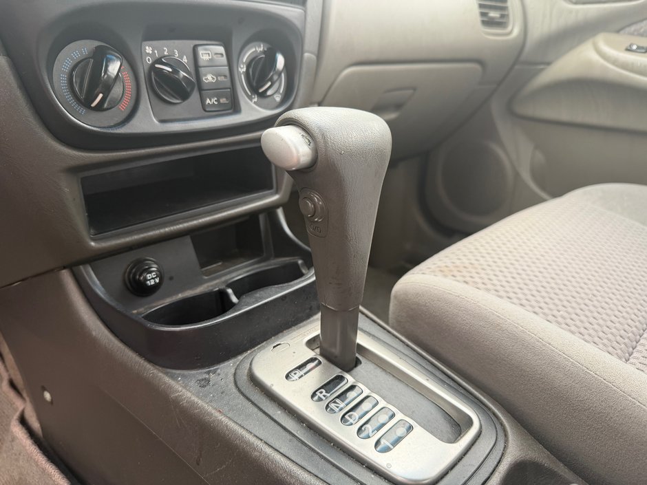 2005 Nissan Sentra-10