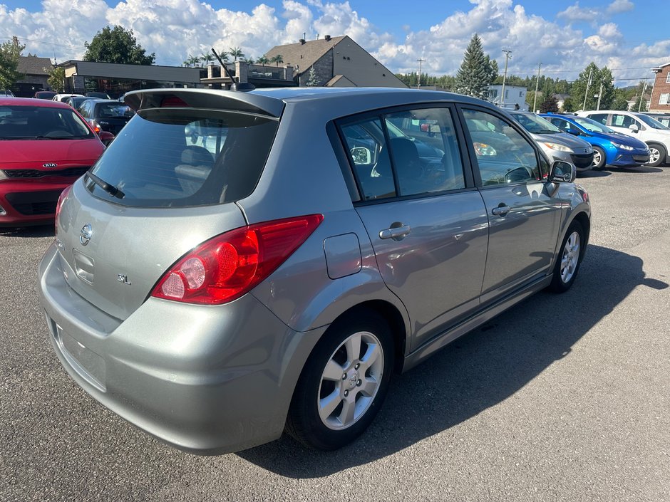 2009 Nissan Versa 1.8 SL-2