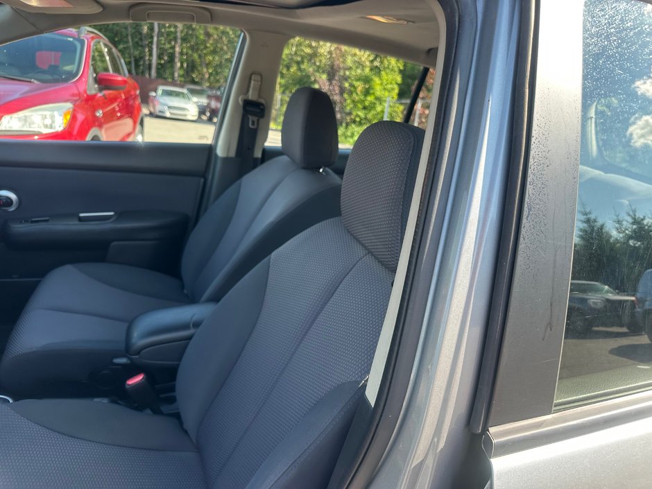 2009 Nissan Versa 1.8 SL-6