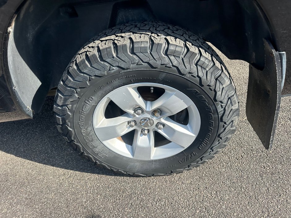 Ram 1500 ST 2013-4