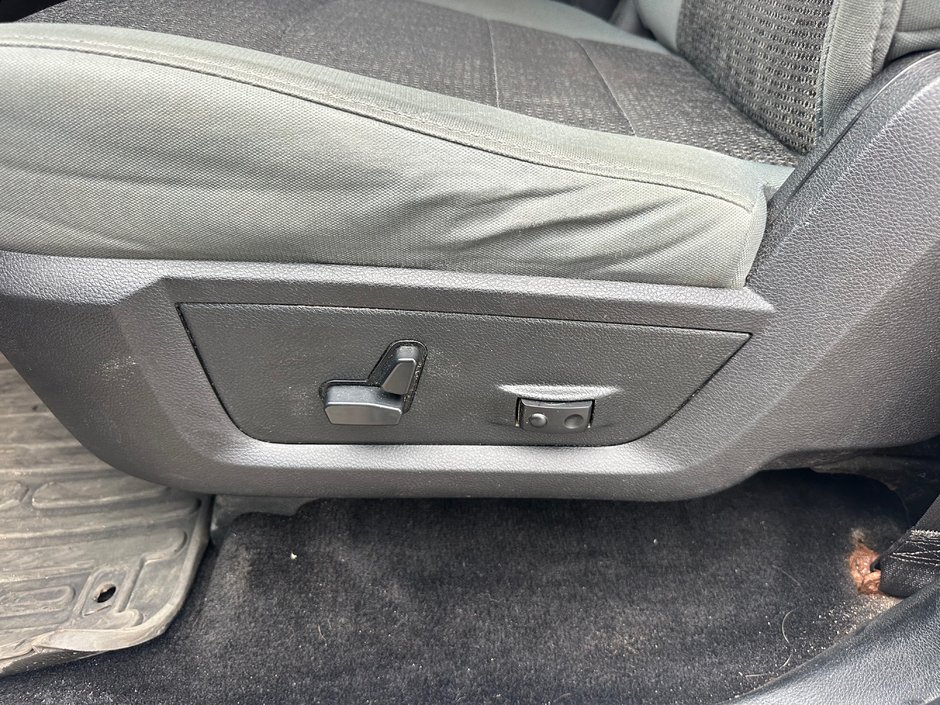 2016 Ram 1500 Outdoorsman-16