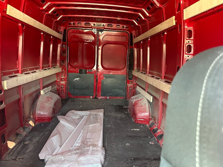 Ram ProMaster Cargo Van 3500 2014-4