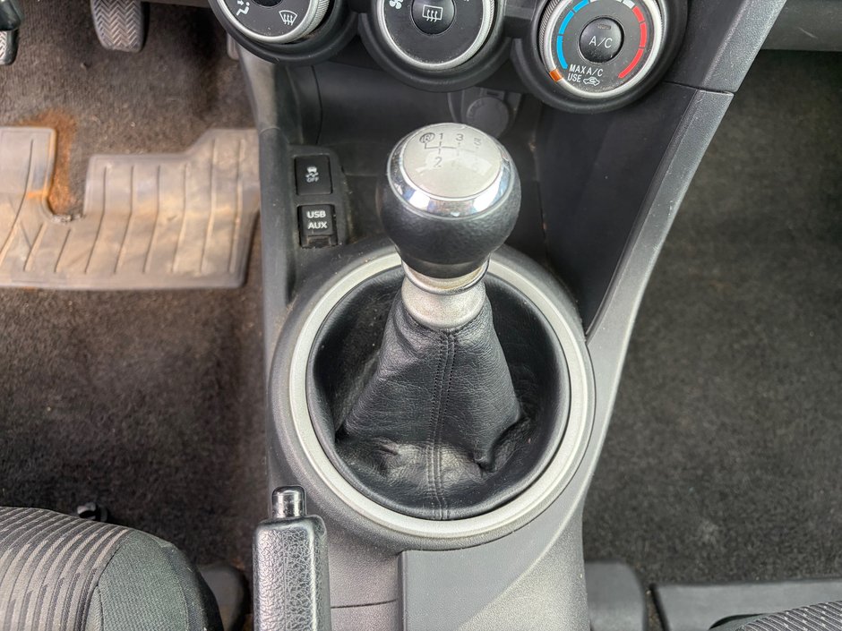 Scion tC  2011-11