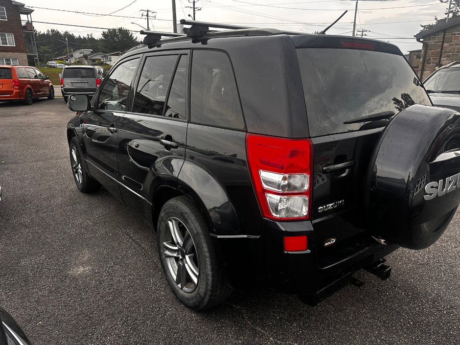 2011 Suzuki Grand Vitara JX-2