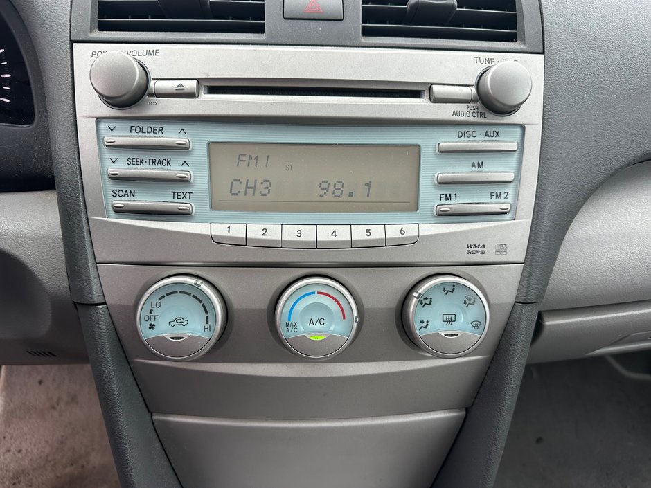 2007 Toyota Camry Le-7