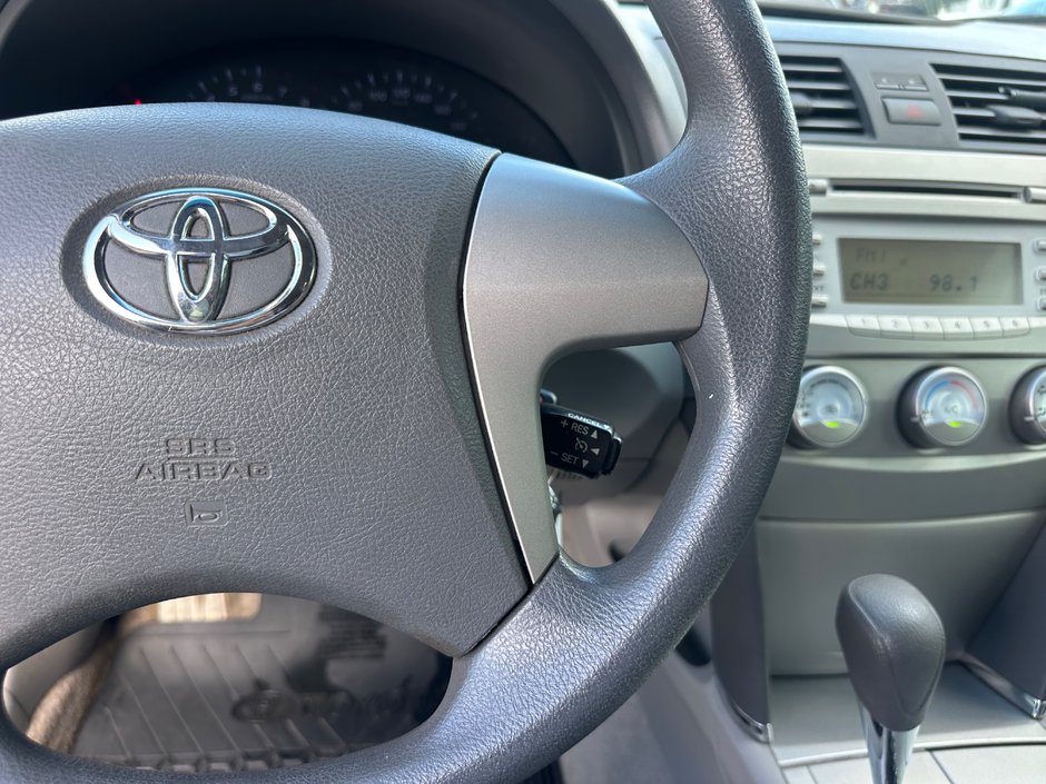 Toyota Camry Le 2010-8