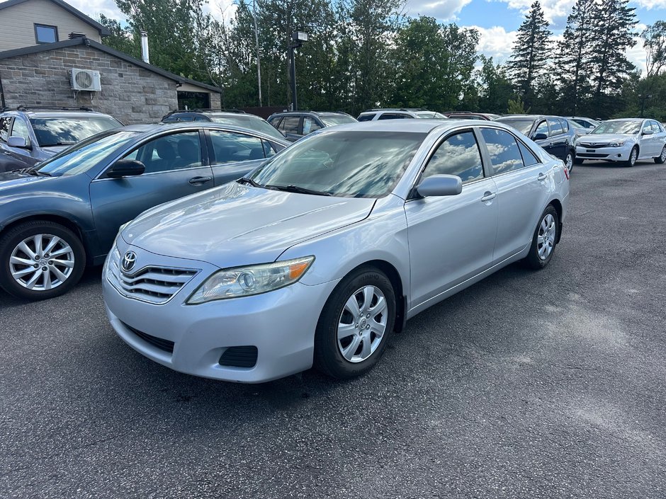Toyota Camry Le 2010-10