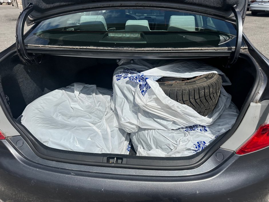 Toyota Camry LE 2012-6
