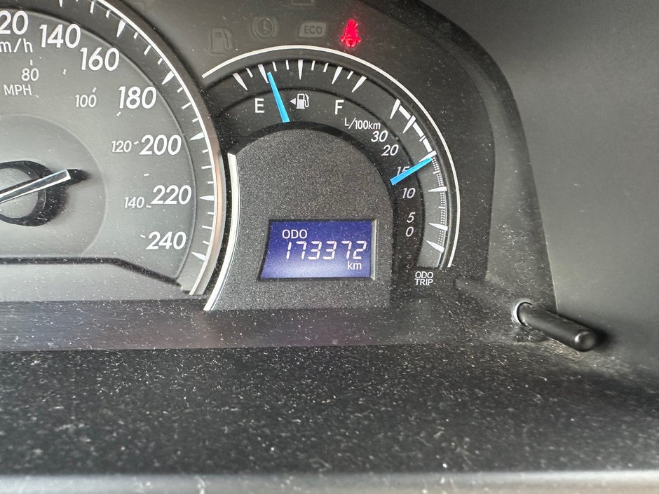 Toyota Camry LE 2012-5
