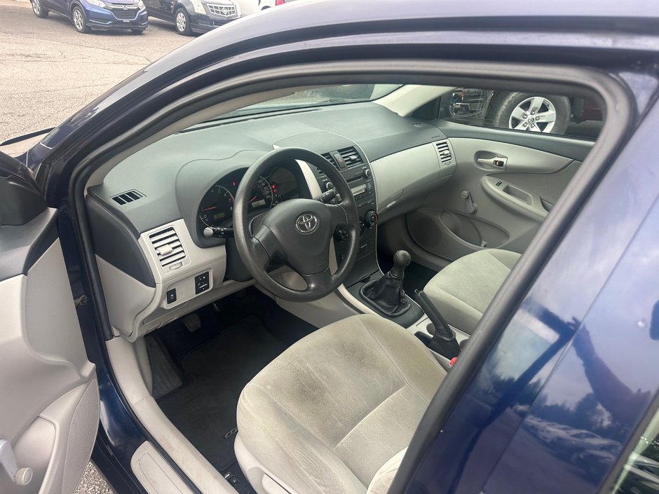2011 Toyota Corolla CE-4