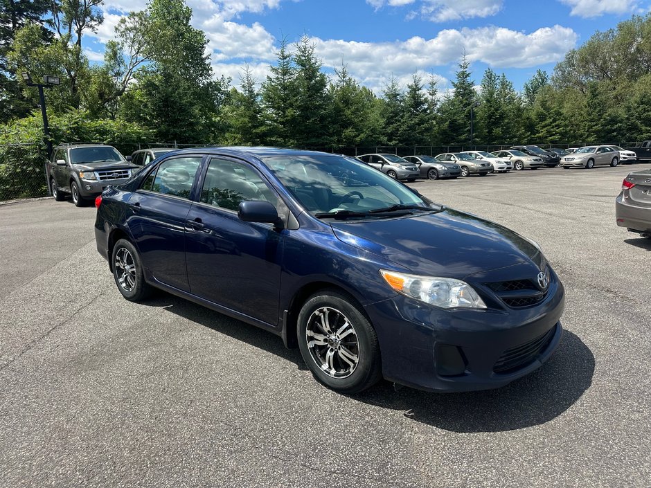Toyota Corolla LE 2012-0