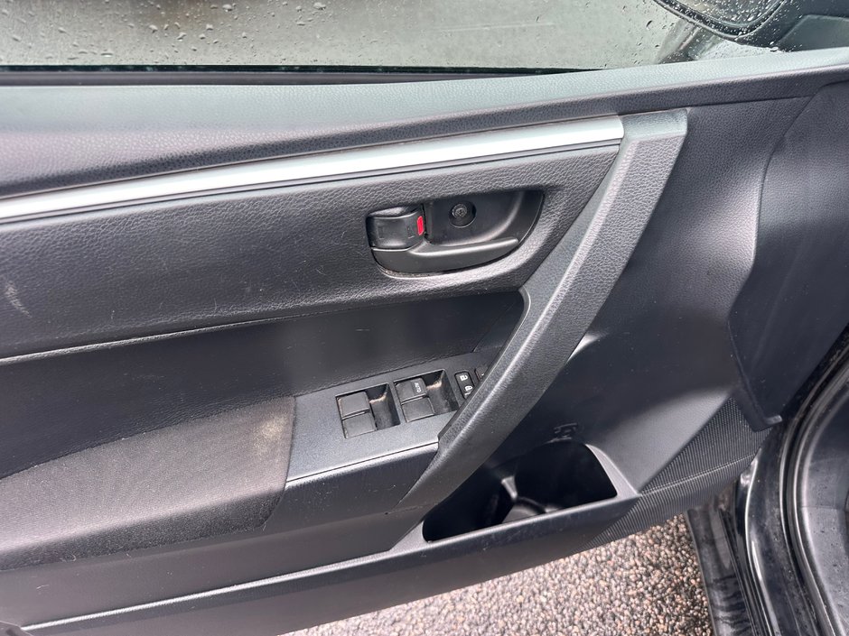 2014 Toyota Corolla LE-6