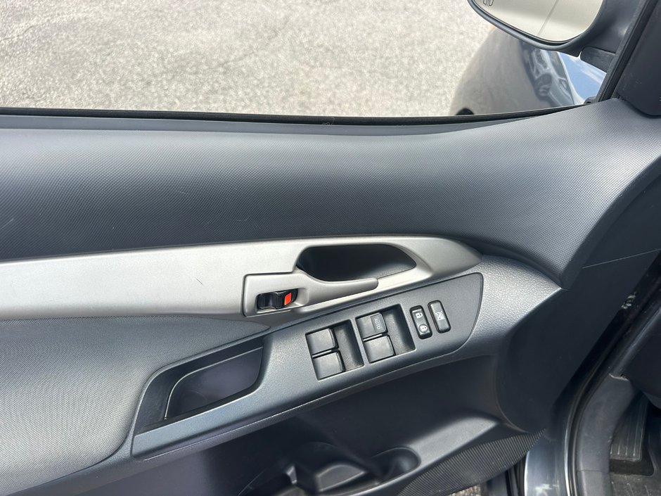 Toyota Matrix XR 2010-7