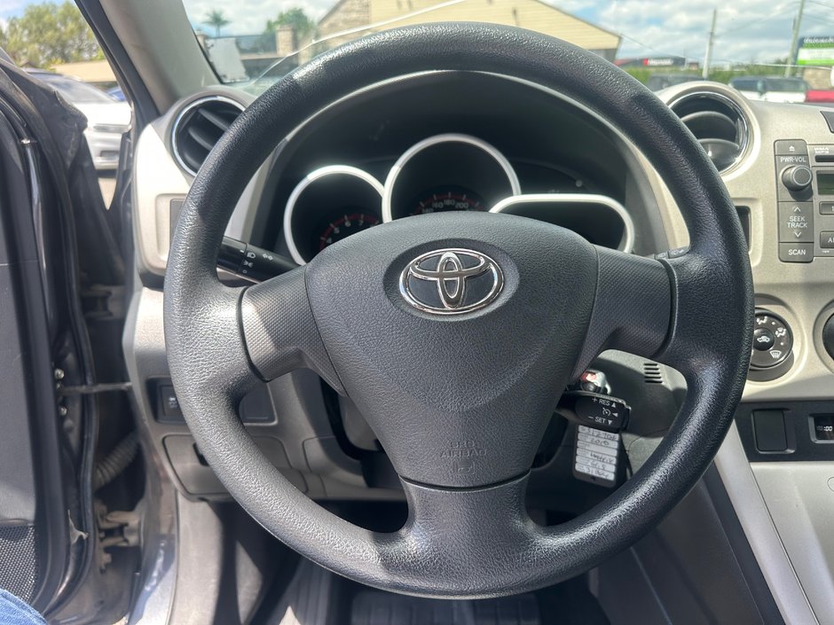 Toyota Matrix XR 2010-9
