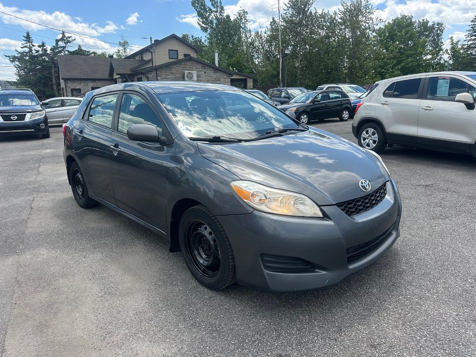 Toyota Matrix XR 2010-0