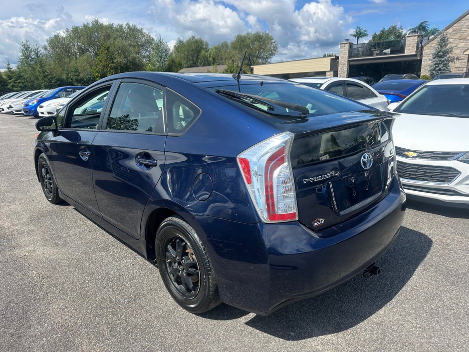 2012 Toyota Prius-3