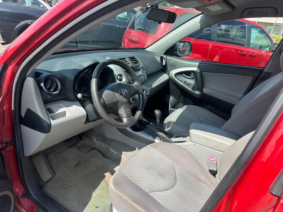 2007 Toyota RAV4 Base  AWD-12